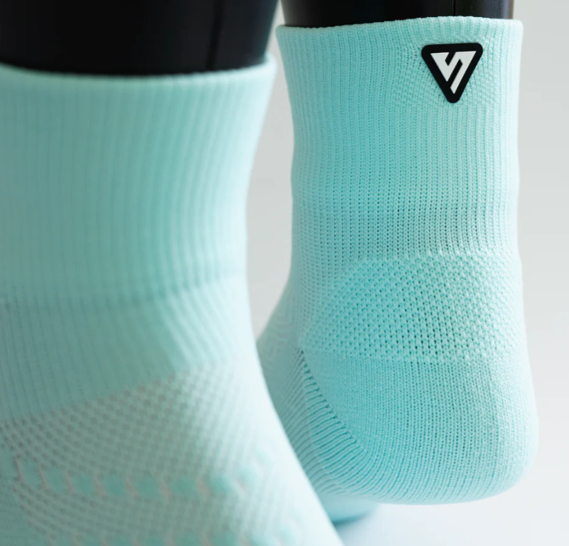VERSUS Mint Running Quarter Socks