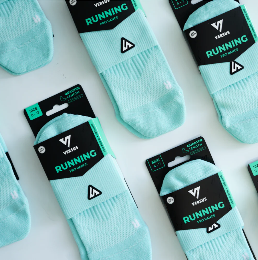 VERSUS Mint Running Quarter Socks